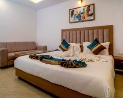 Image for inside bedroom in florence continental udaipur